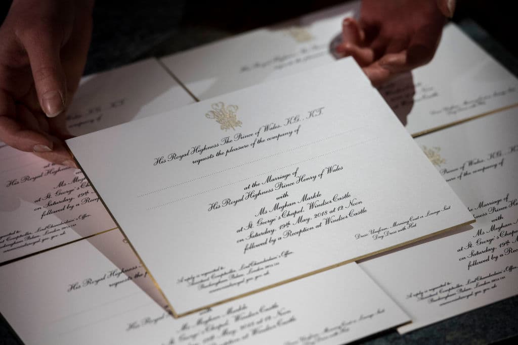 Las invitaciones de boda de Meghan Markle hacen una referencia a su ex gracias a este detalle