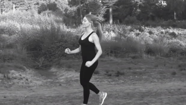 Una serie de ejercicios pueden reforzar tu sistema inmune (pero no olvides comer bien)