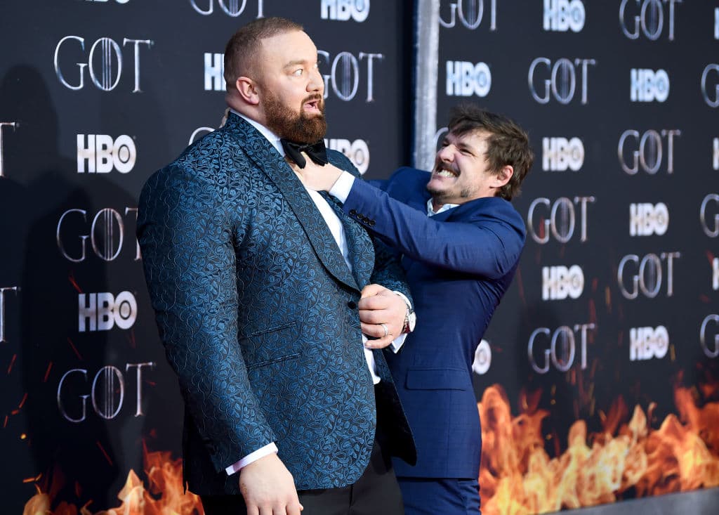 Ned revive en la premiere de 'GOT' y así se juntaron TODOS los actores por última vez