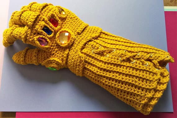 Estos «guantes del infinito» demuestran que hasta tu abuela está emocionada por Infinity War