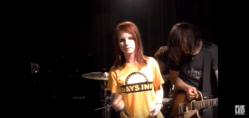 Los 7 looks de Hayley Williams con los que la vimos crecer