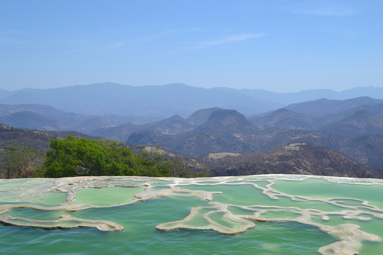 Hierve el Agua ya no permitirá la entrada de turistas: te explicamos la verdadera razón