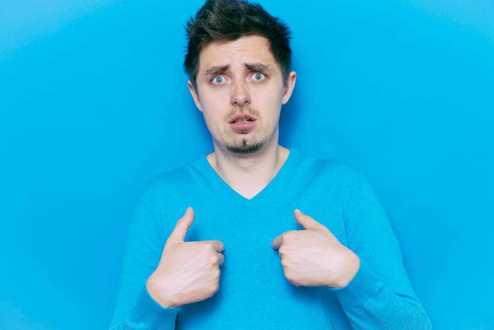 Los hombres también tienen cáncer de mama: la historia del baterista de Kiss y su lucha