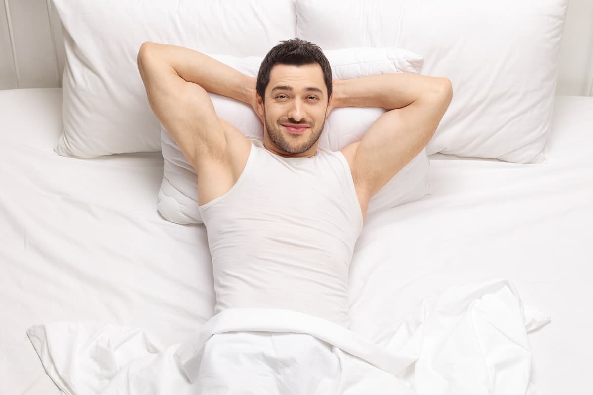 ¿Por qué los hombres despiertan con una erección? No tiene nada que ver con la excitación