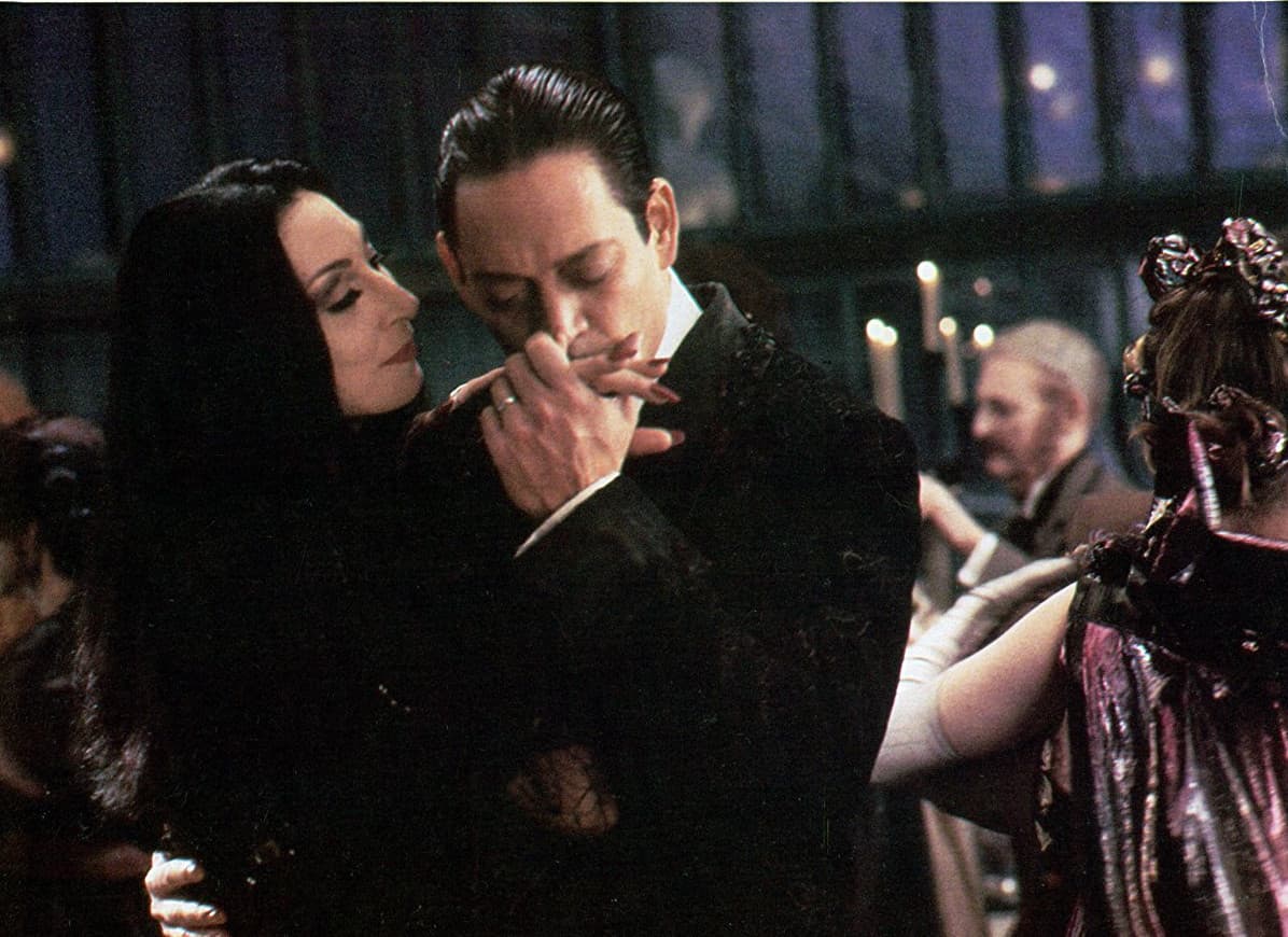 El primer adelanto de La Familia Addams deja más dudas que certezas: ¿así era Homero?