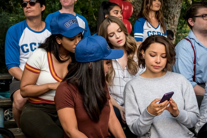  Arrowverse: la conexión entre Batman Beyond y The Flash que nos da pistas del futuro