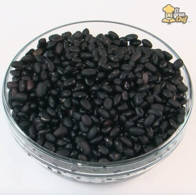 Cómo preparar feijoada brasileña