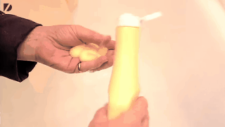 No podrás creer lo lejos que ha llegado esta mujer con su adicción a la MAYONESA