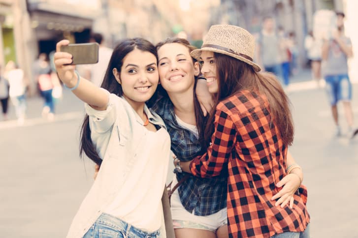 10 lugares en el mundo que son perfectos para viajar con amigas