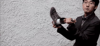 Usa este truco para abrir la champaña con un zapato e impresiona a todos en año nuevo