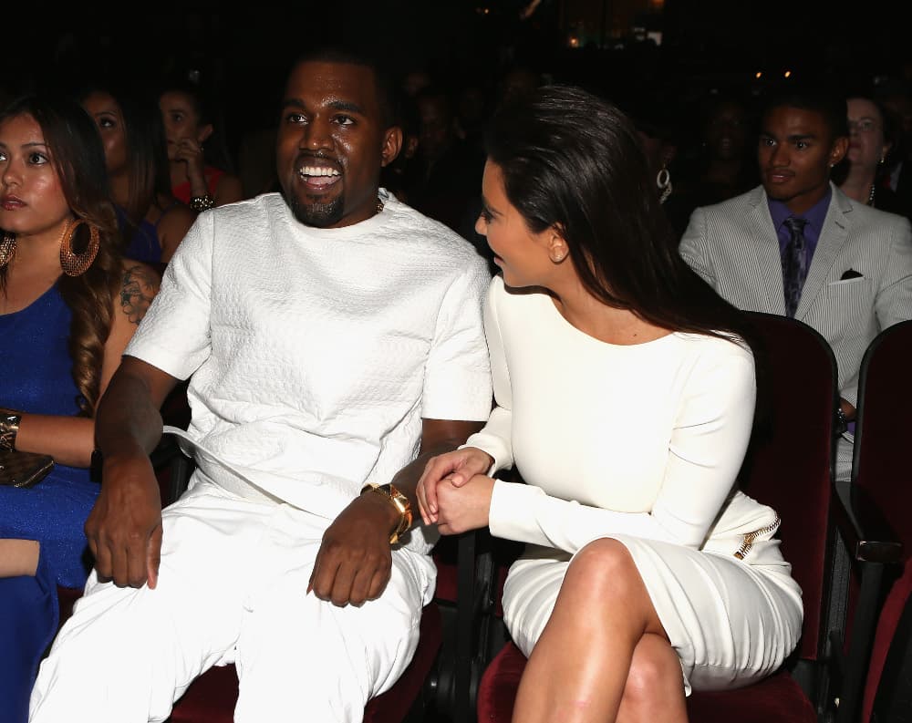 Kim Kardashian aburrida de su vida post embarazo