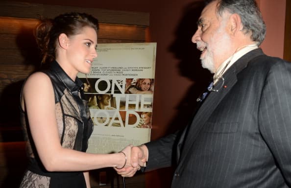 Kristen Stewart continúa evadiendo apariciones públicas