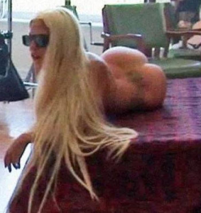 Lady Gaga desnuda y actriz