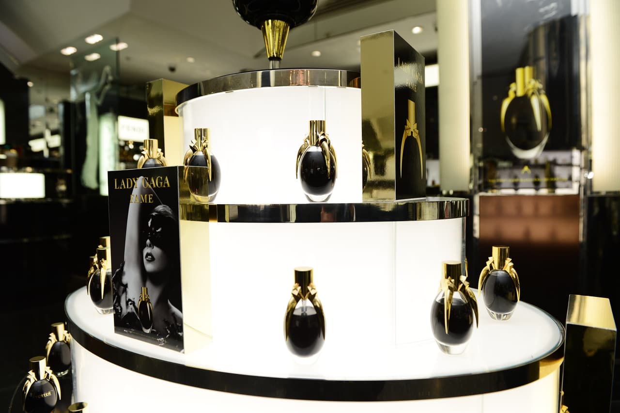 El perfume de Lady Gaga: nuevo trailer promocional