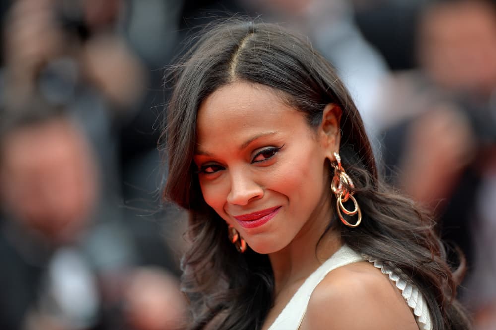 Zoe Saldaña responde a comentarios sexistas y defiende a su esposo 