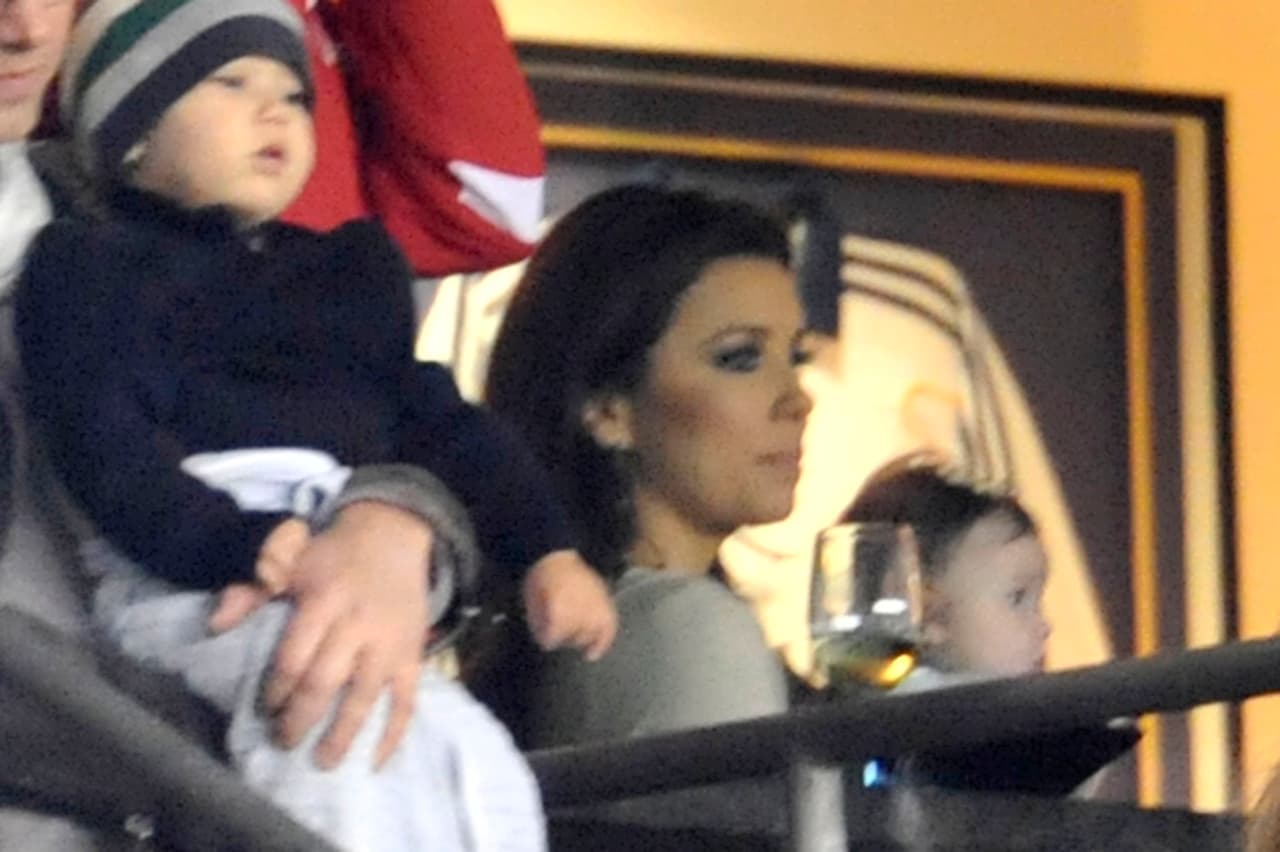 Victoria y David Beckham salen con la pequeña Harper por primera vez