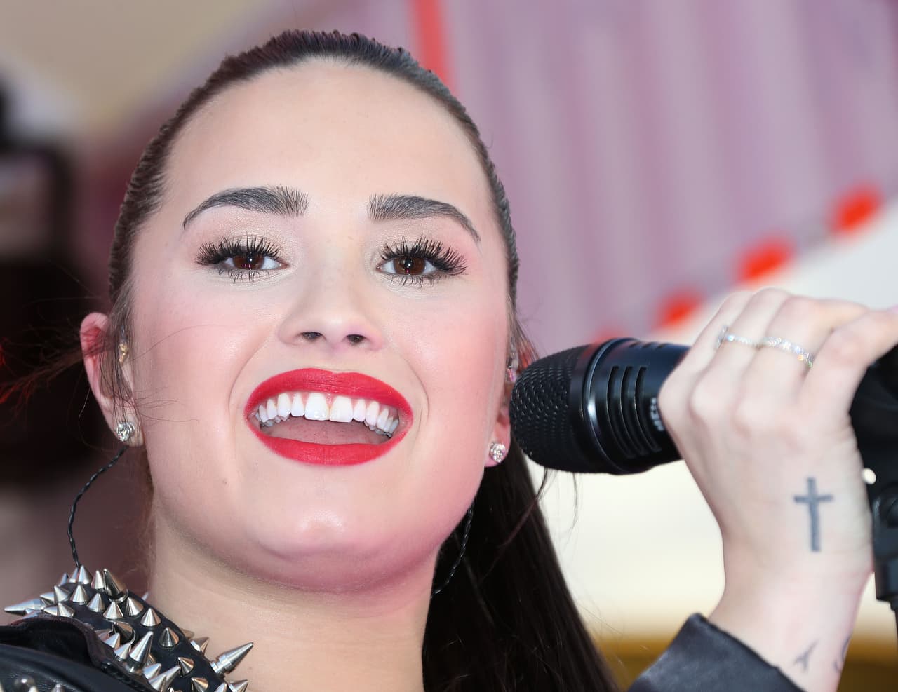 Demi Lovato: ¿nuevo tattoo y mismo amor?