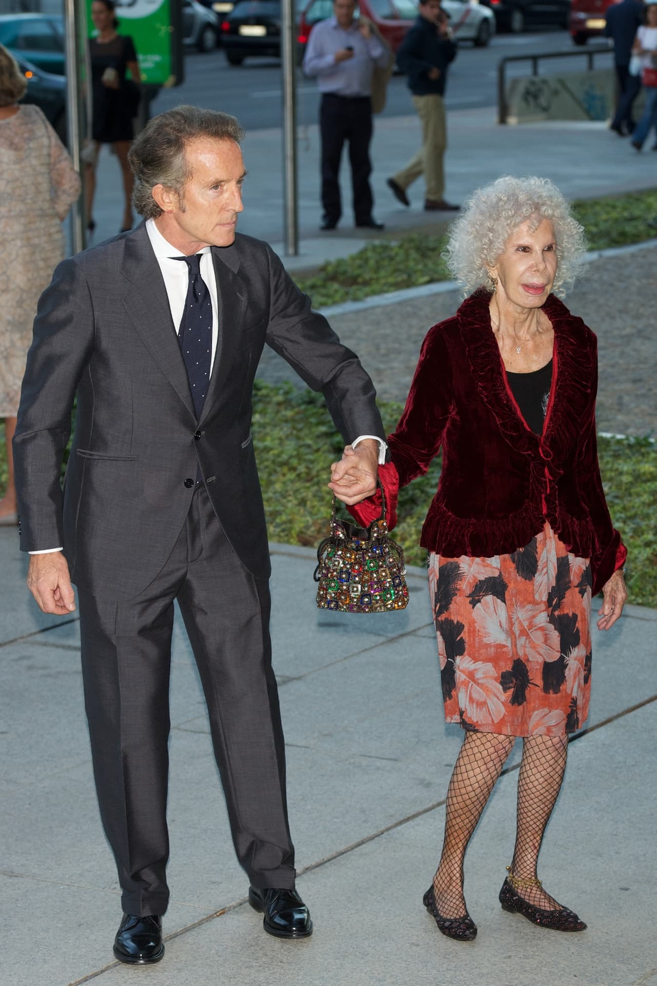 La Duquesa de Alba se recupera de su accidente