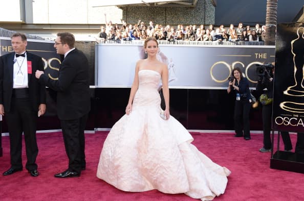 La caída de Jennifer Lawrence en los Oscar 2013