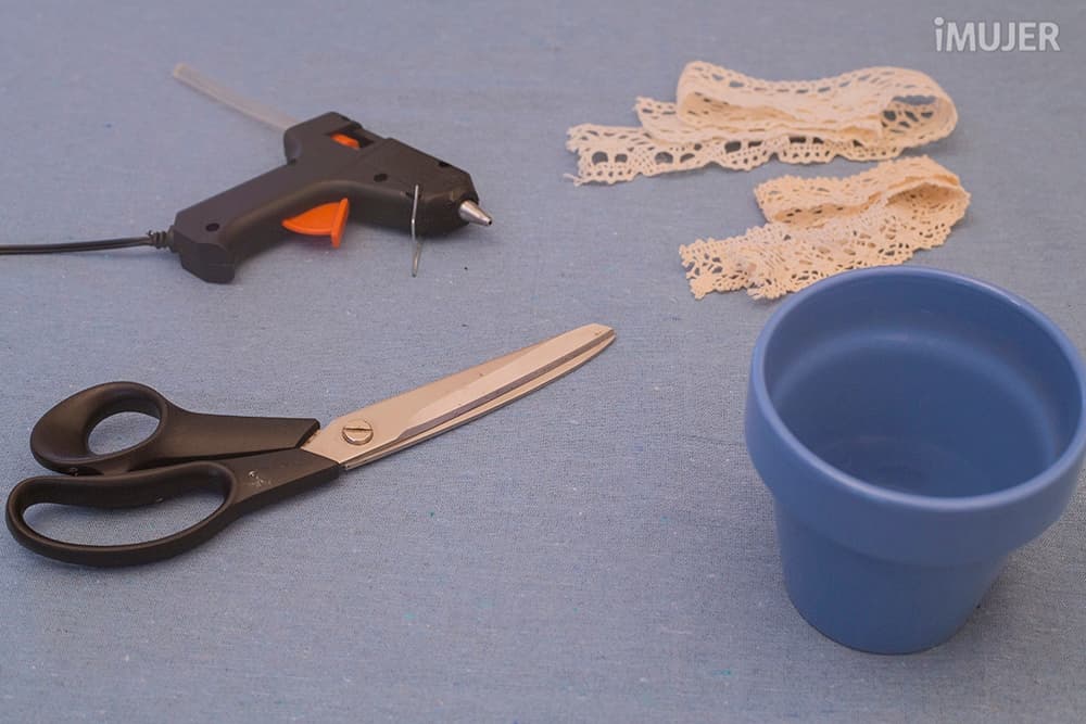 Así se hacen las macetas con puntilla que ahora son tendencia