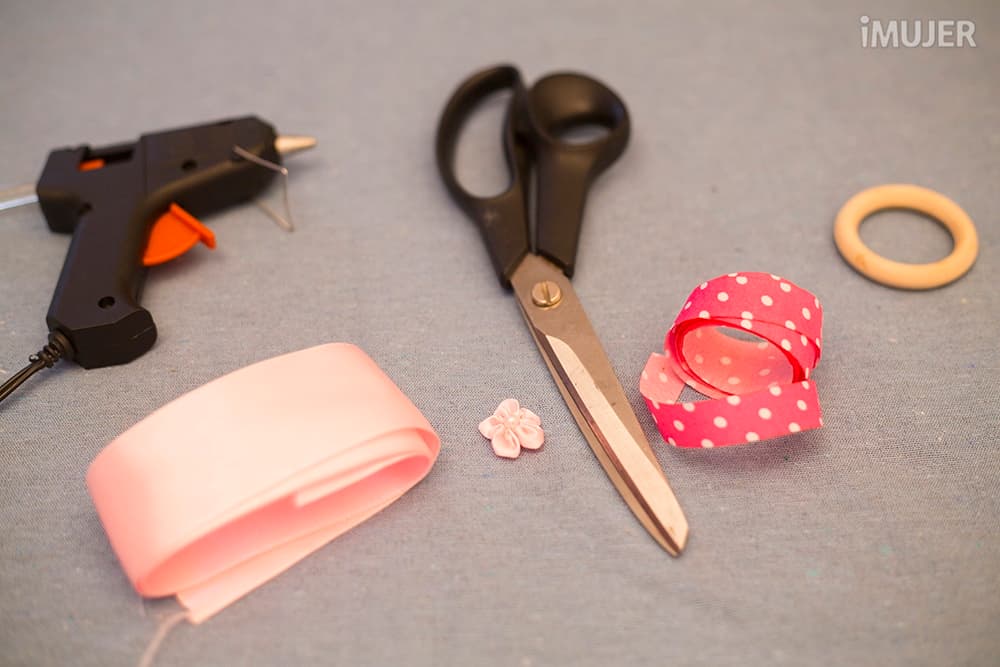 Cómo organizar las vinchas y los accesorios para el cabello