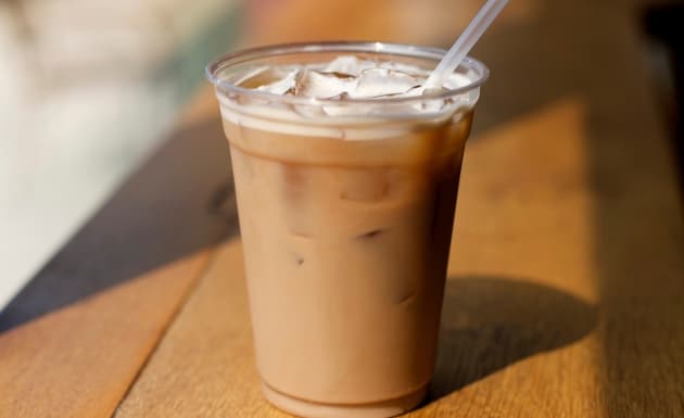 7 tragos que todas nos arrepentimos de tomar alguna vez