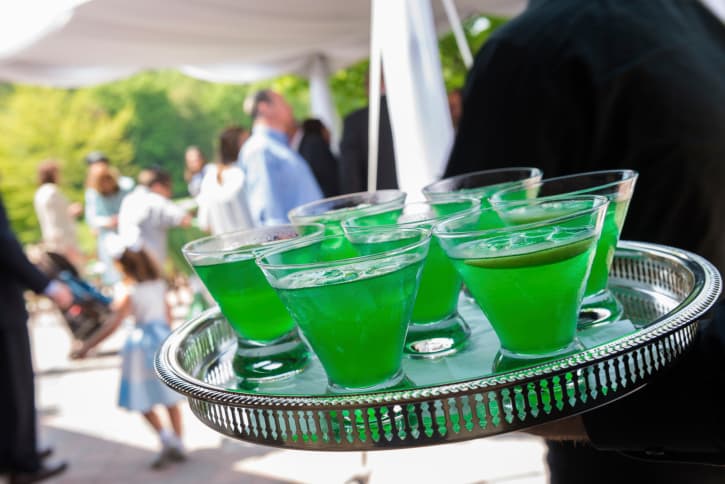 Cócteles de pokémon con whisky, vodka y ron