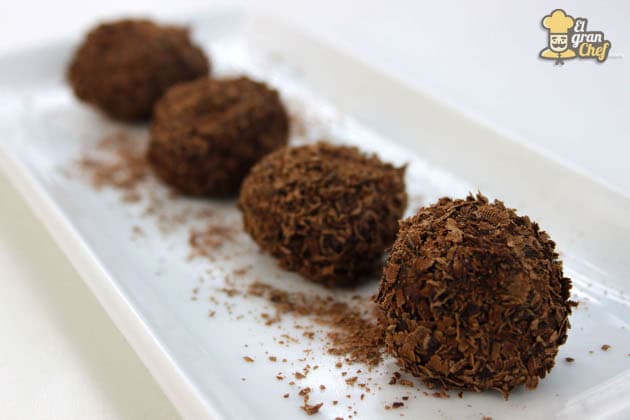 Cómo hacer trufas de chocolate