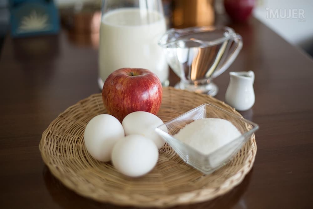 Flan de manzana fácil