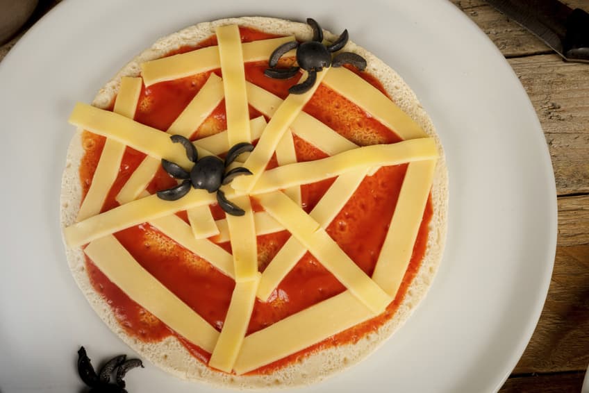 Cómo hacer una pizza para Halloween