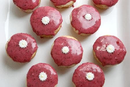 Esponjosas magdalenas de frutos rojos 