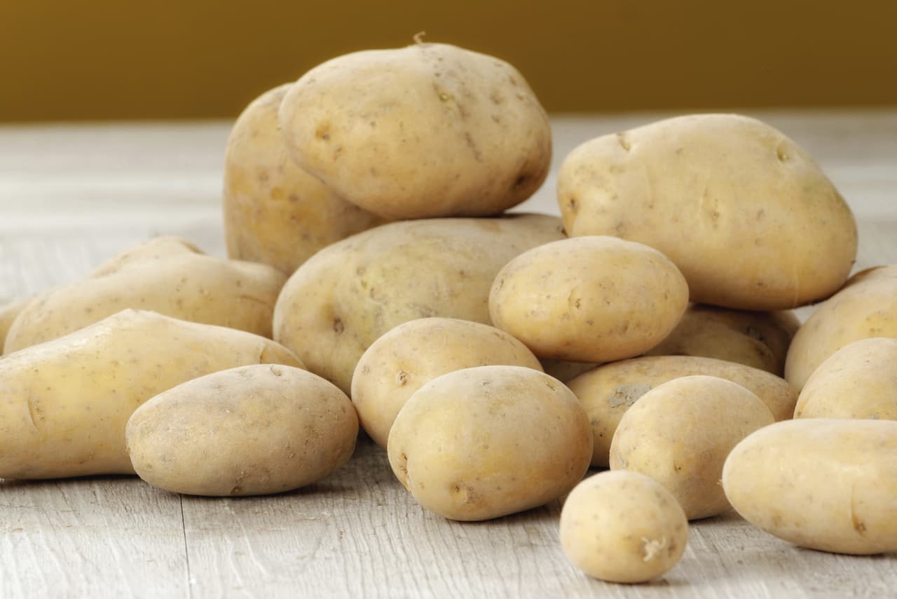 ¿Estuviste guardando mal las patatas toda tu vida? Así es como deberías conservarlas