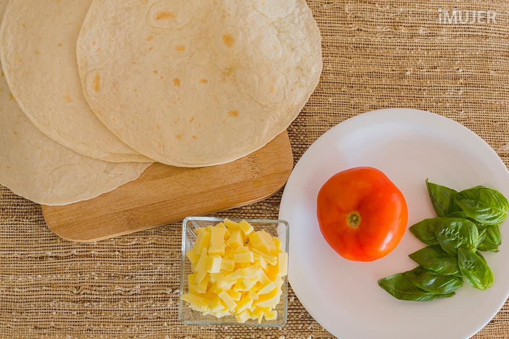 Quesadillas caprese para un almuerzo rápido y saludable