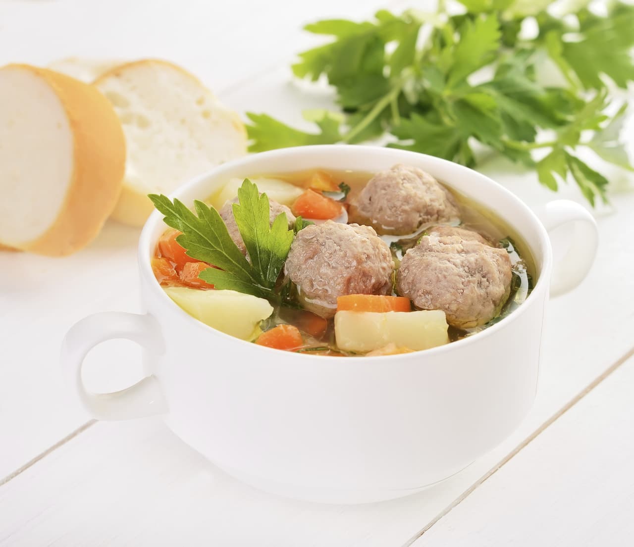 Receta de sopa de albóndigas