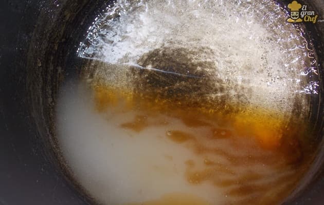 ¿Cómo hacer turrón helado?