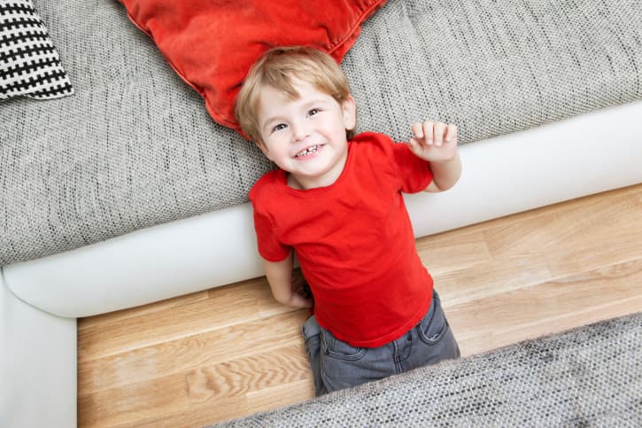 Recomendaciones para viajar dejando niños en casa