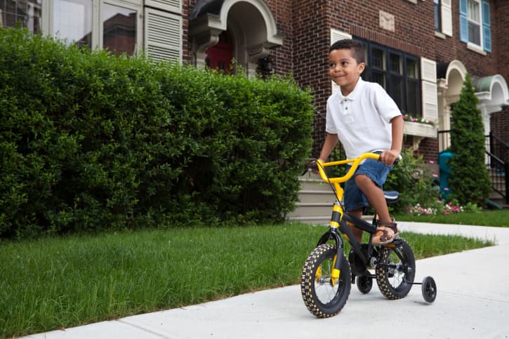 Recuerda que los niños 
<b>nunca deben deambular solos</b> sin decírselo primero a sus padres o a un adulto de confianza.