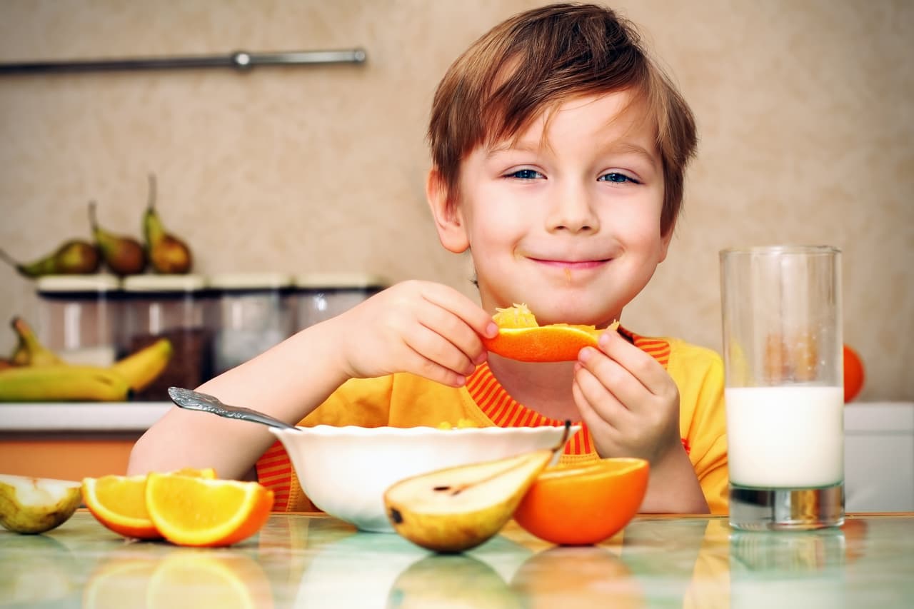 10 tips básicos para una alimentación sana en tus hijos