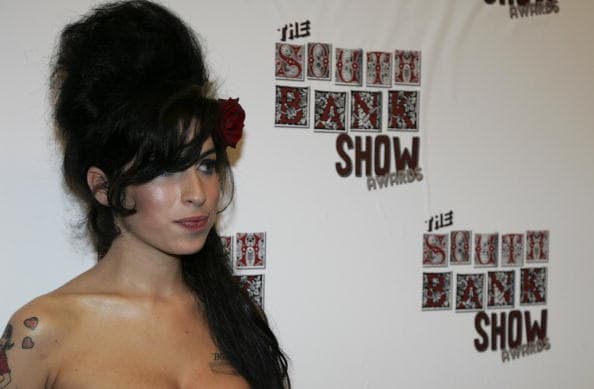 “Amy” muestra el esplendor y caída de Amy Winehouse 