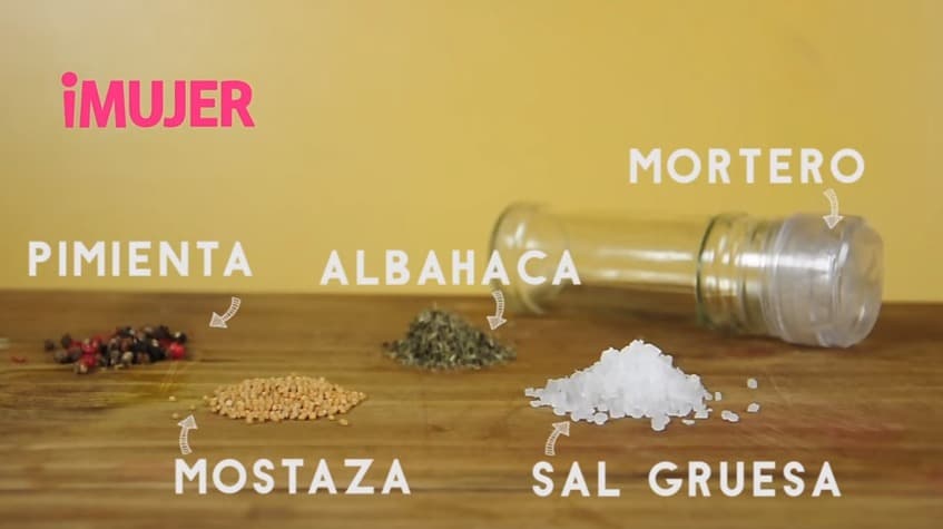 Con esta sal sazonada casera tus platos se confundirán con las de un restaurante de alta gama