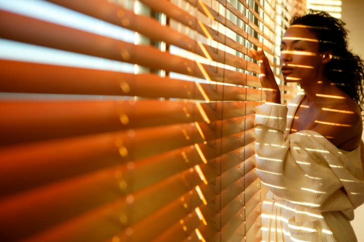 ¿Cortinas o persianas?