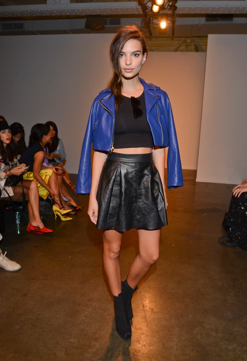 14 veces en las que Emily Ratajkowski deslumbró en la Alfombra Roja