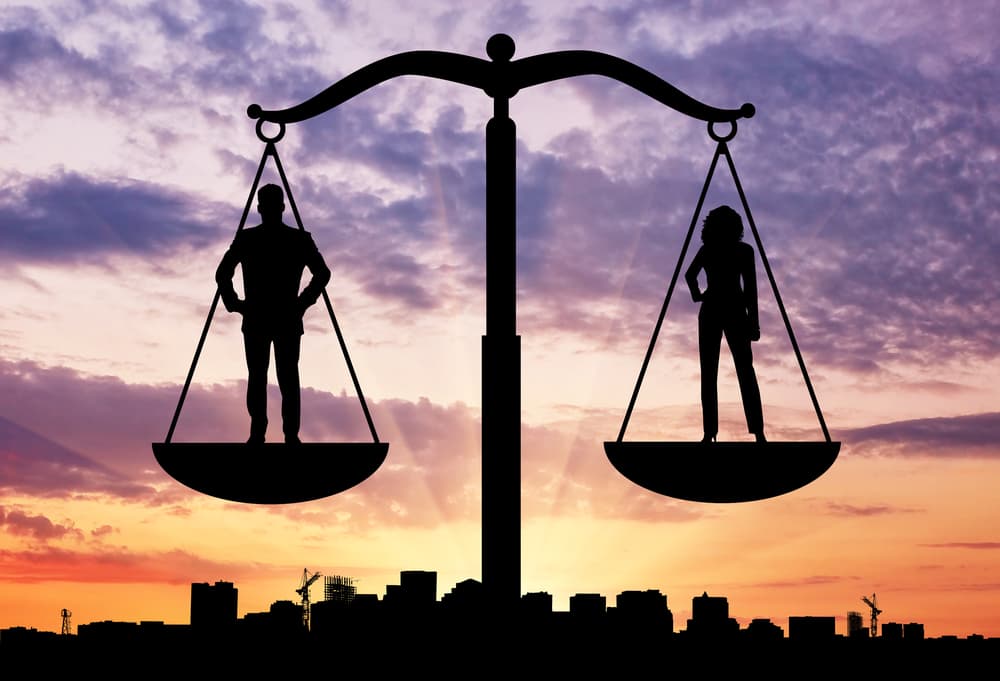 ¿Por qué el trabajo doméstico se considera femenino?