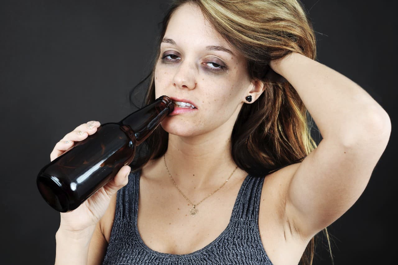 10 cosas que un hombre ve muy poco atractivas en una mujer