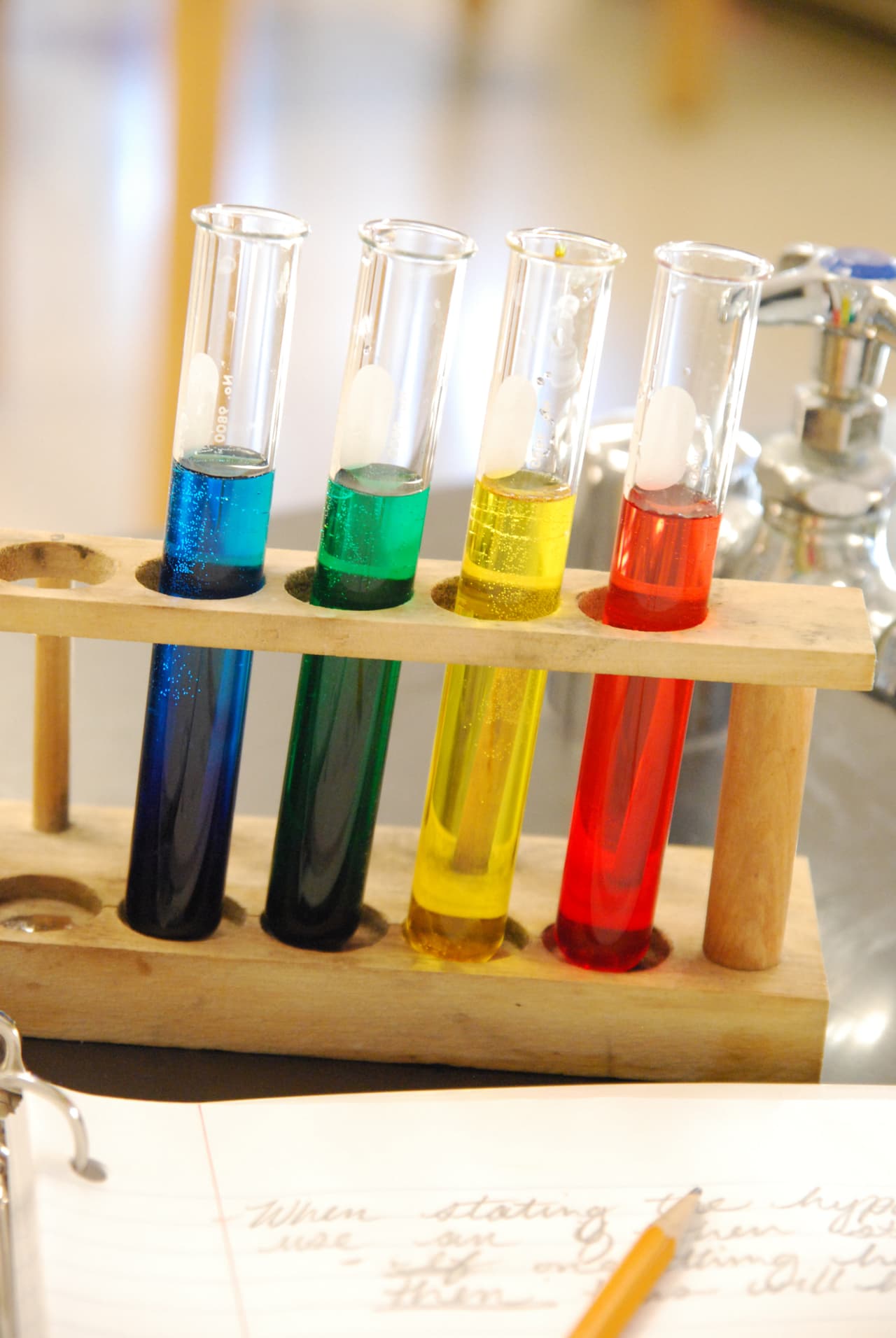 ¿Qué ingredientes tienen los labiales?