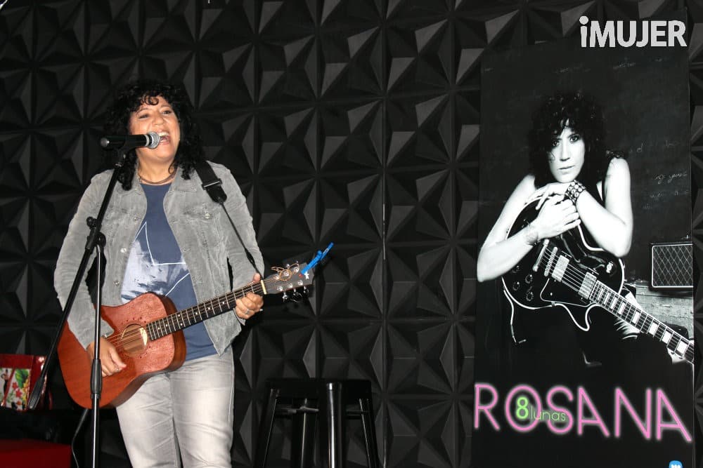 Cantante española Rosana presenta “8 Lunas”