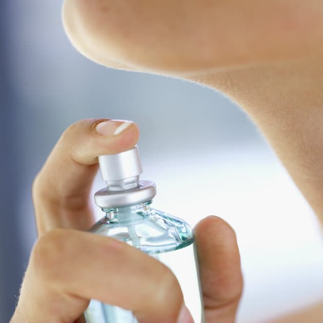 5 nuevos trucos de belleza con la vaselina que NO conocías