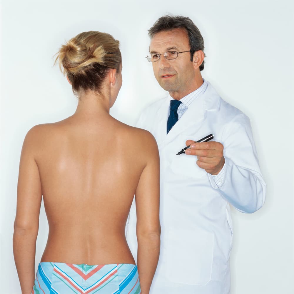 Cirugía de senos: piénsalo bien primero