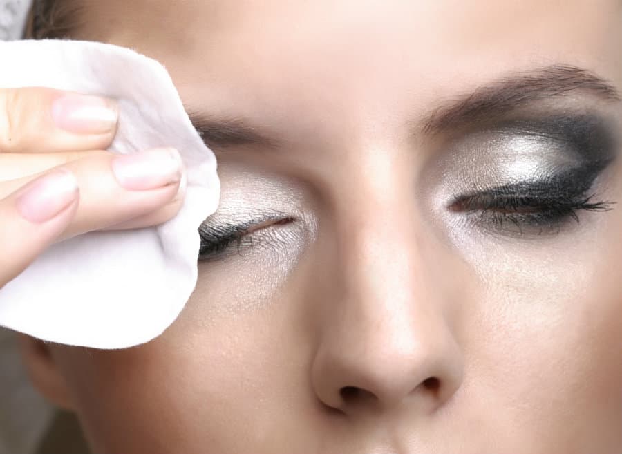 Consejos para quitar el maquillaje