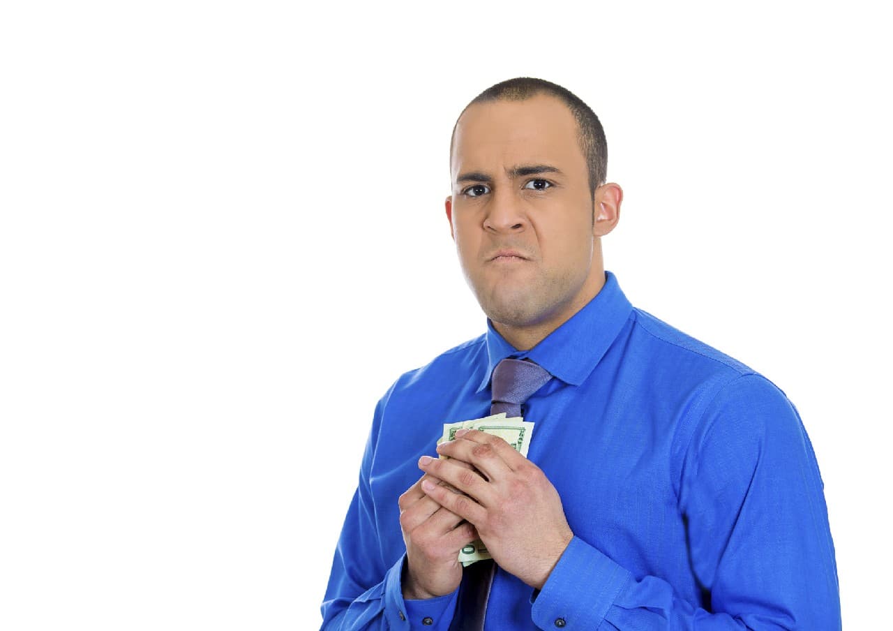 Mi novio es un tacaño: ¿qué hago para cambiarlo?